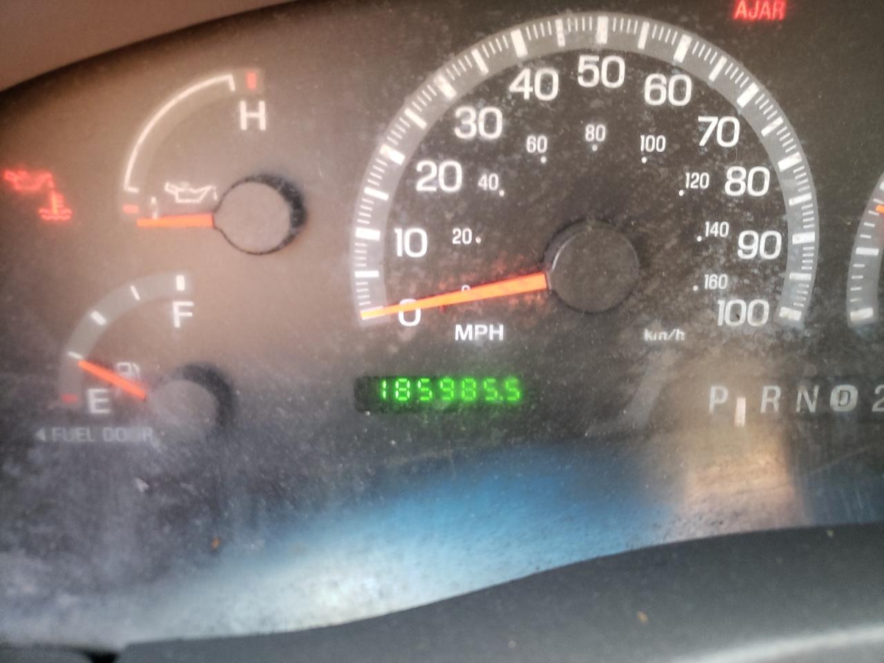 Photo 8 from auction – 2001 FORD F150 with VIN 1FTRX18L81NA15809