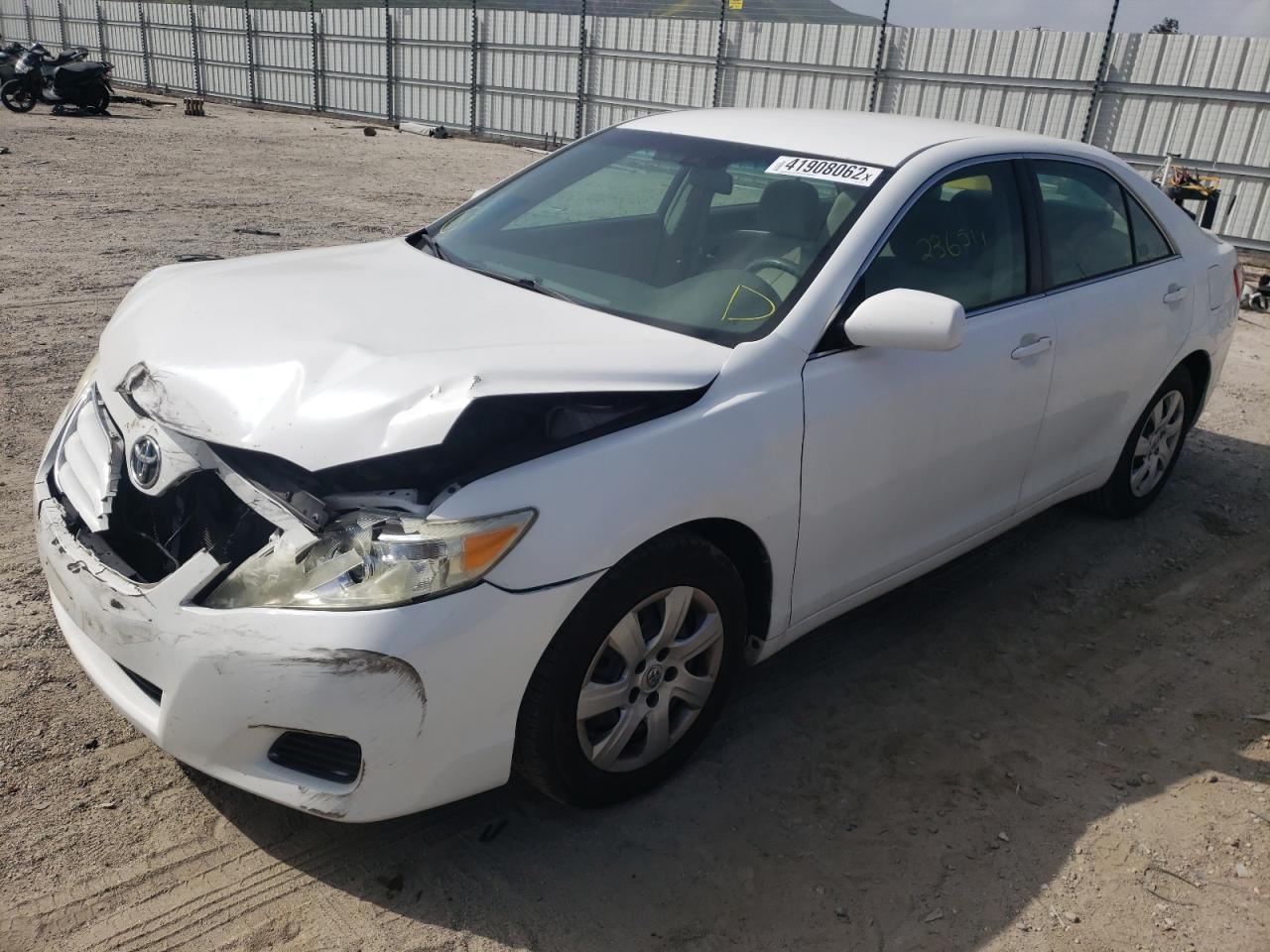 Photo 2 from auction – 2011 TOYOTA CAMRY BASE with VIN 4T4BF3EK8BR192140