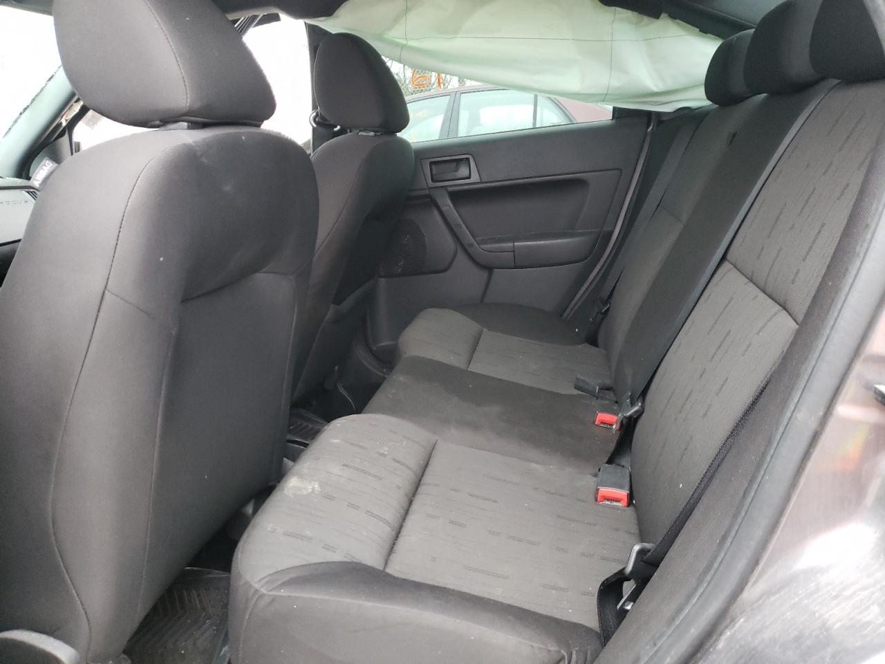 Photo 6 from auction – 2010 FORD FOCUS SE with VIN 1FAHP3FN9AW155525