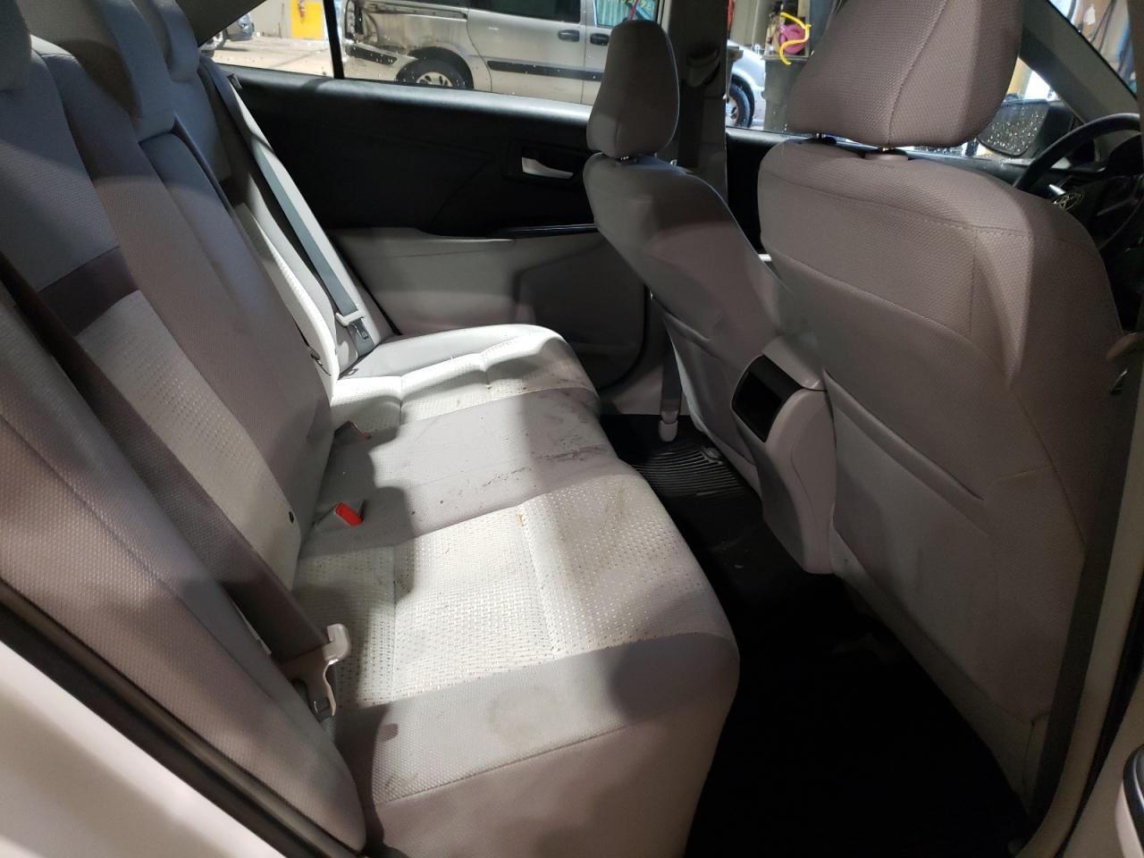 Photo 6 from auction – 2014 TOYOTA CAMRY L with VIN 4T4BF1FK6ER380243