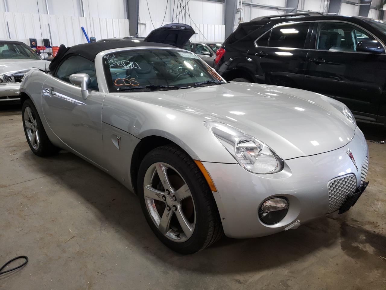 PONTIAC SOLSTICE 2007 with VIN 1G2MB35B47Y107060 - Photo from auction