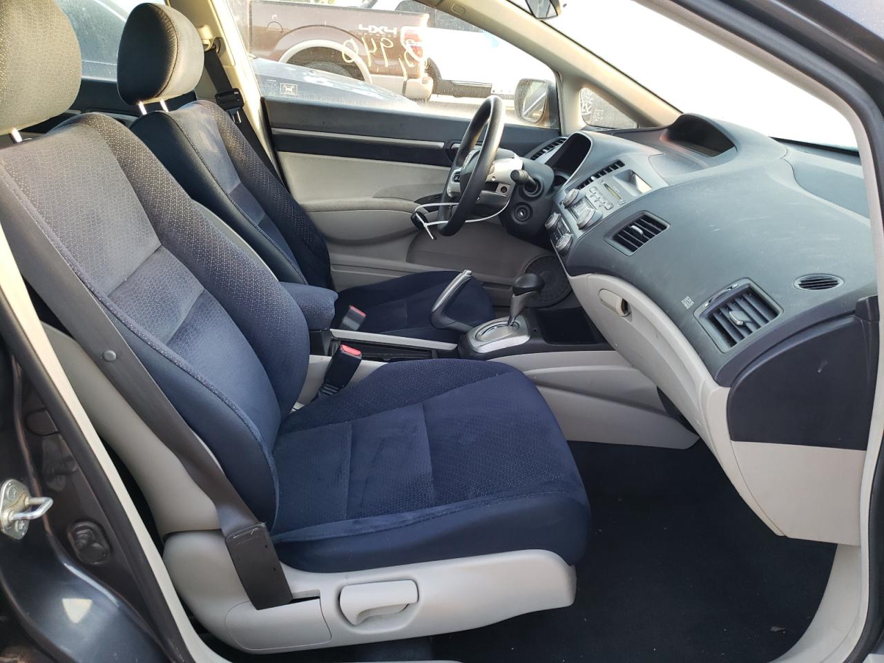 Photo 5 from auction – 2006 HONDA CIVIC with VIN JHMFA36256S024582