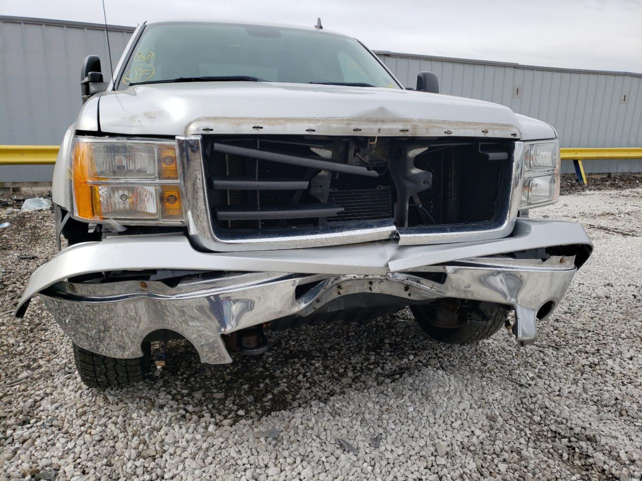 Photo 9 from auction – 2011 GMC SIERRA K15 with VIN 3GTP2VE39BG384450