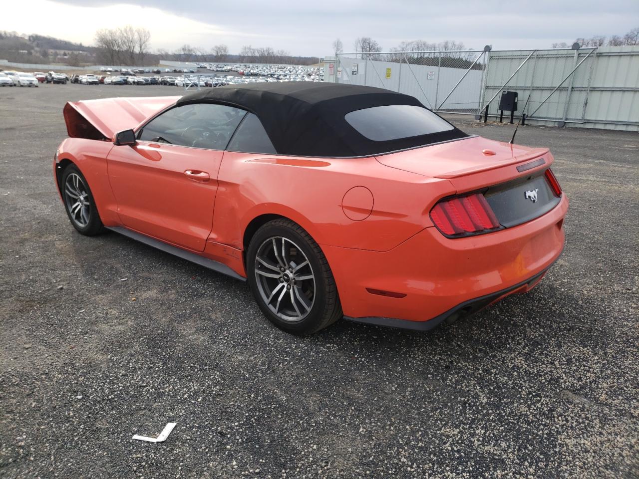 Photo 3 from auction – 2016 FORD MUSTANG with VIN 1FATP8UHXG5299992