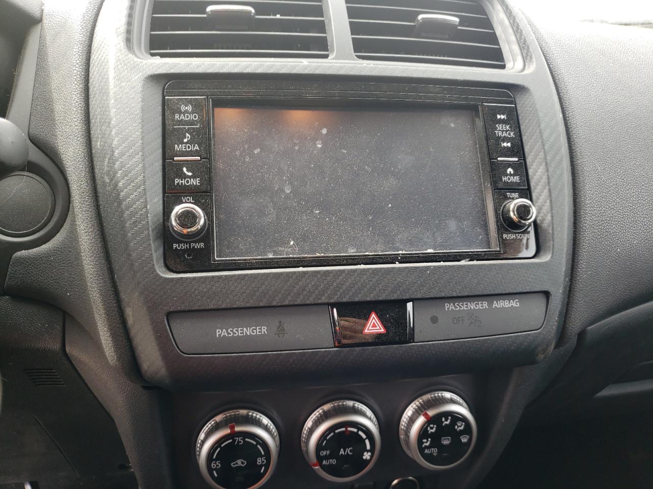 Photo 9 from auction – 2020 MITSUBISHI OUTLANDER with VIN JA4AR3AU6LU030950