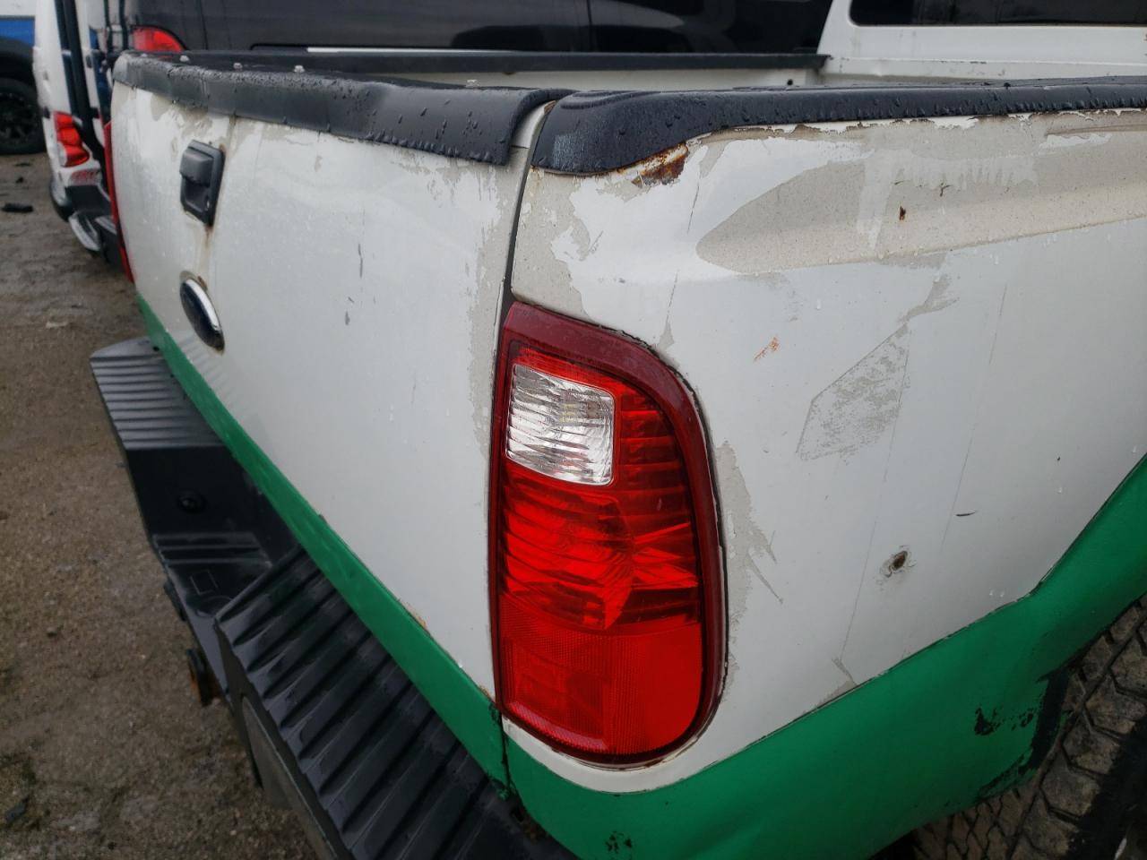 Zdjęcie 9 z aukcji – 2011 FORD F250 SUPER z VIN 1FT7W2B64BEA32935