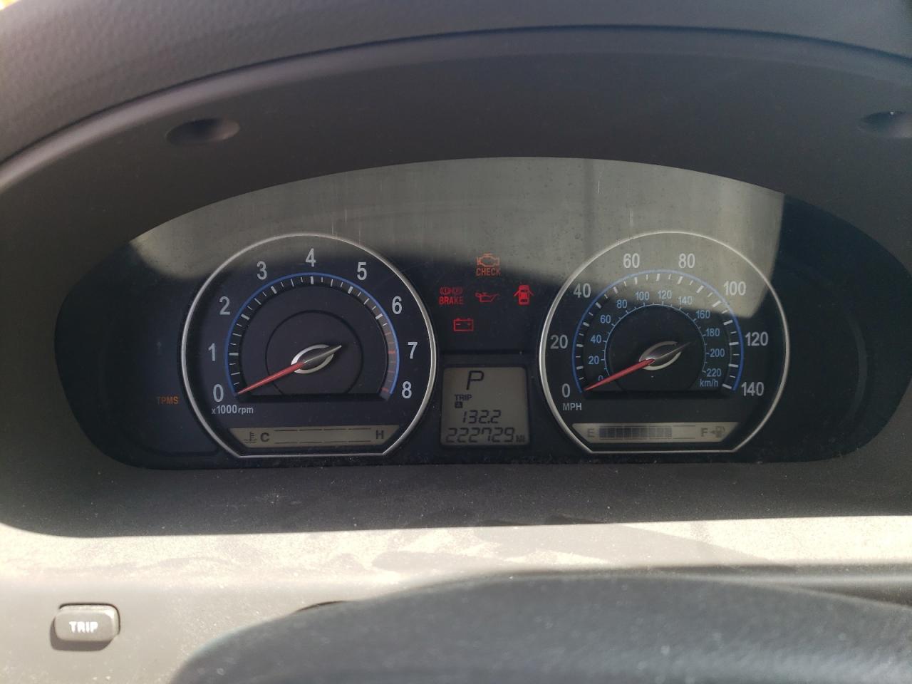 Photo 8 from auction – 2006 KIA OPTIMA with VIN KNAGE123065056638