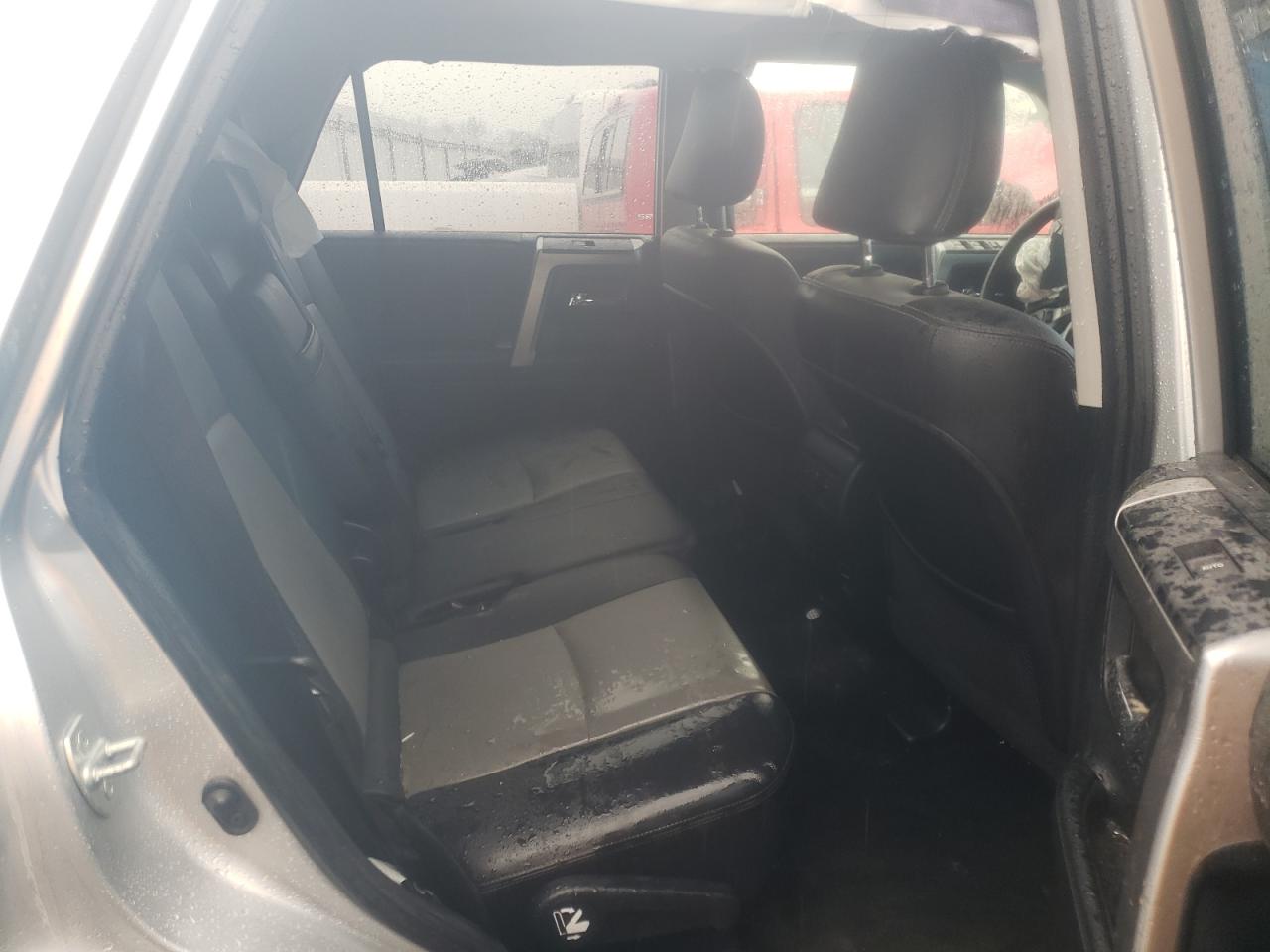 Photo 6 from auction – 2017 TOYOTA 4RUNNER SR with VIN JTEBU5JRXH5456802
