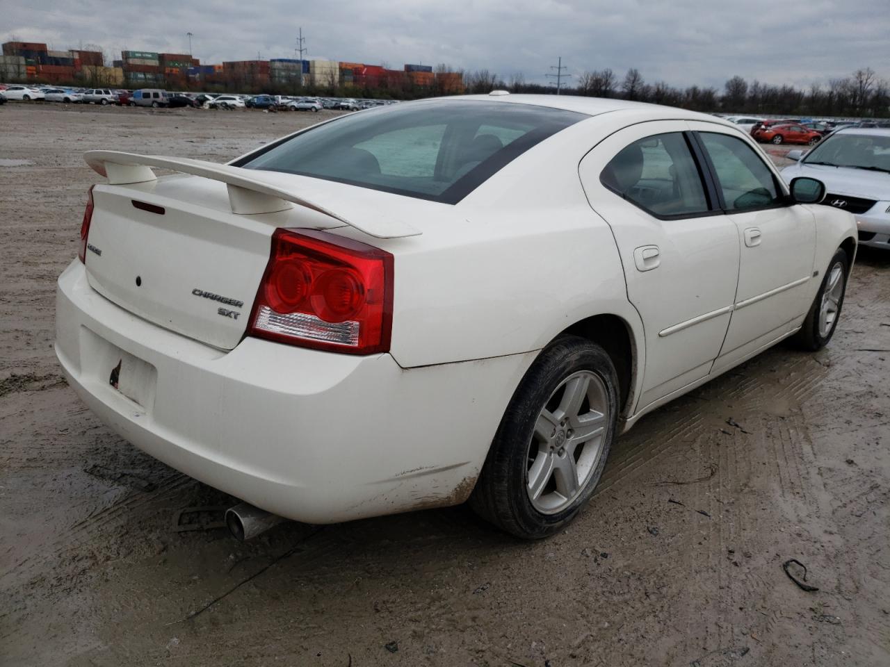 صورة رقم 4 من المزاد - 2010 DODGE CHARGER SX مع VIN 2B3CA3CV2AH188313