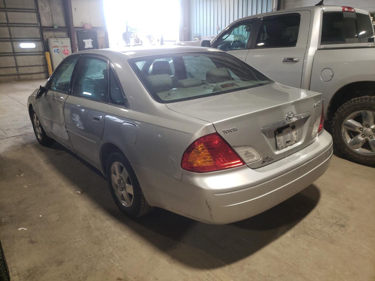 Photo 3 from auction – 2002 TOYOTA AVALON XL with VIN 4T1BF28B22U251764