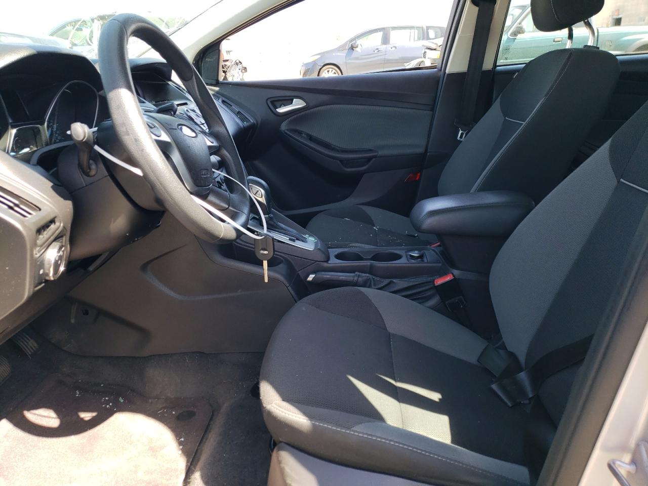 Photo 5 from auction – 2012 FORD FOCUS SE with VIN 1FAHP3K2XCL195533