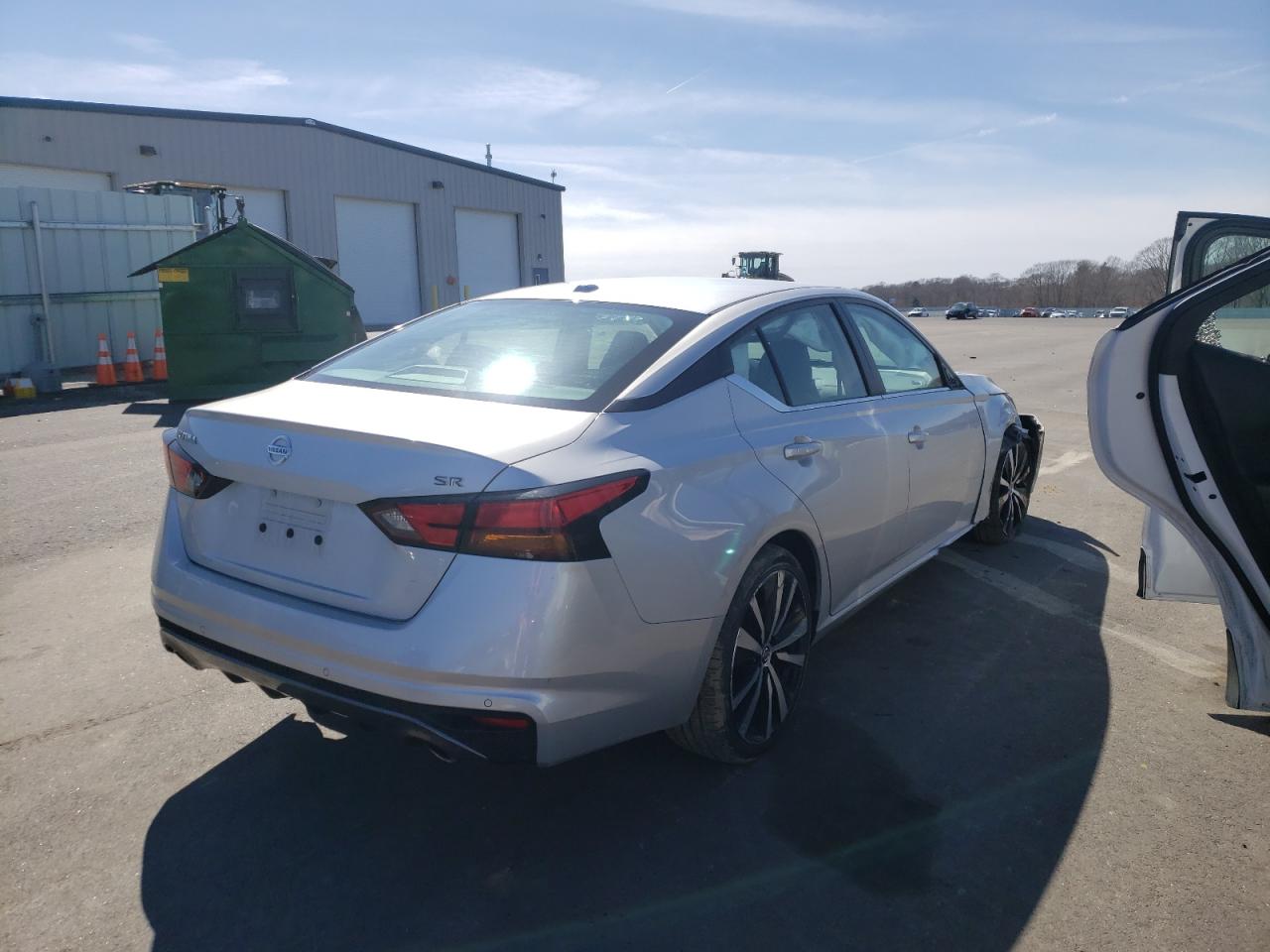 Photo 4 from auction – 2020 NISSAN ALTIMA SR with VIN 1N4BL4CV5LC204123