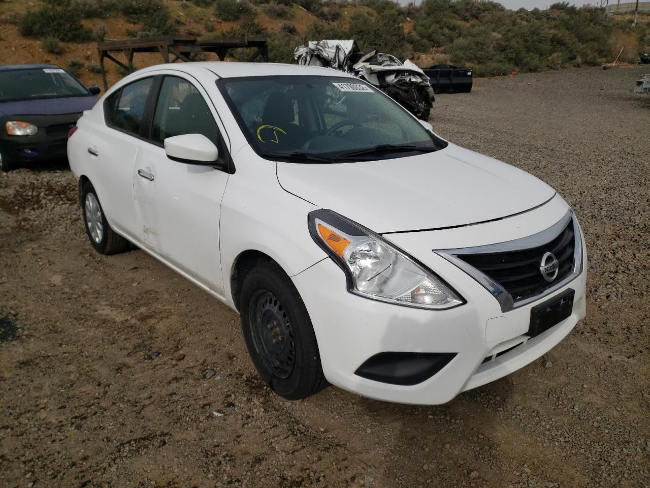 NISSAN VERSA S 2016 with VIN 3N1CN7AP0GL902800 - Photo from auction