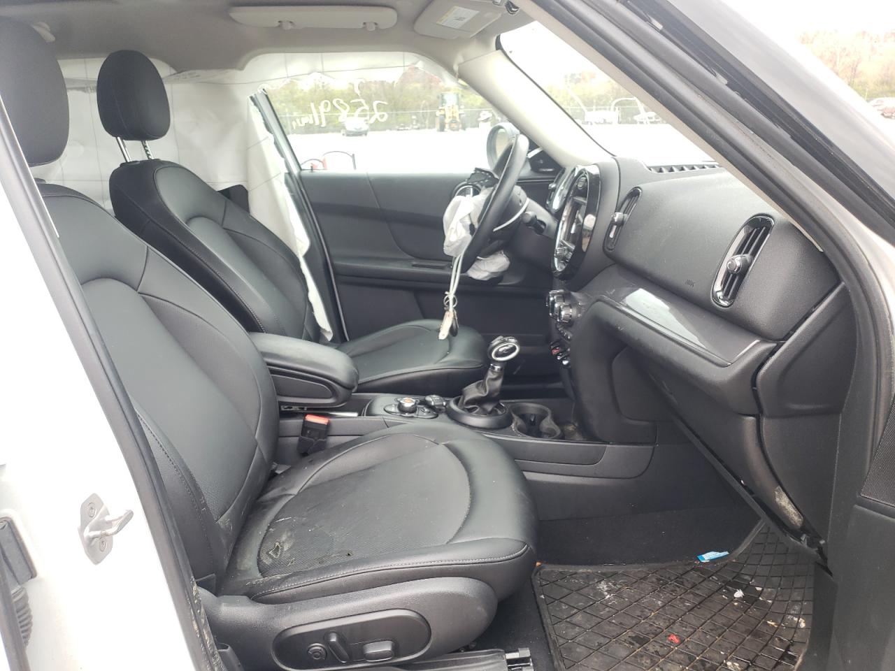 Photo 5 from auction – 2018 MINI COOPER COU with VIN WMZYV5C35J3E03921