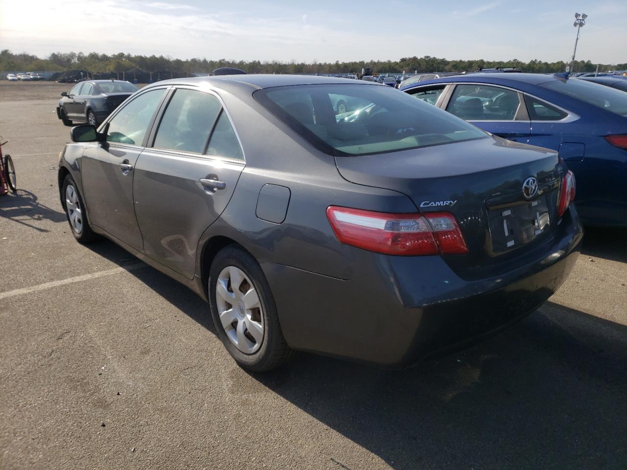 Photo 3 from auction – 2007 TOYOTA CAMRY with VIN 4T1BE46K47U050473