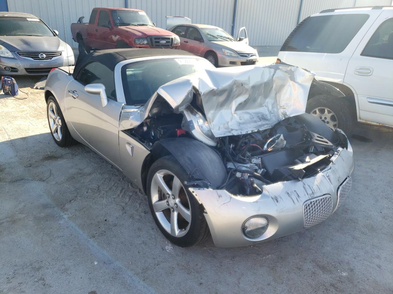 صورة رقم 1 من المزاد - 2007 PONTIAC SOLSTICE مع VIN 1G2MB35B87Y115579