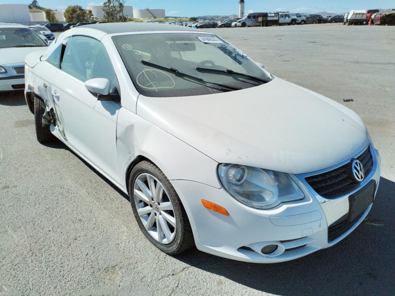 Photo 13 from auction – 2011 VOLKSWAGEN EOS KOMFOR with VIN WVWBW7AH4BV002487
