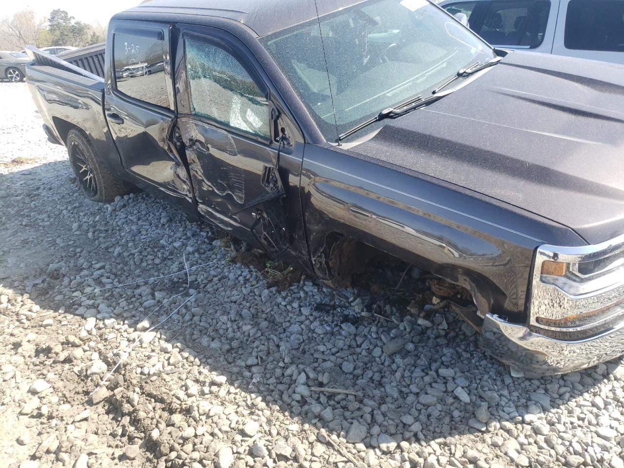 Photo 9 from auction – 2016 CHEVROLET SILVERADO with VIN 3GCPCREC3GG118689