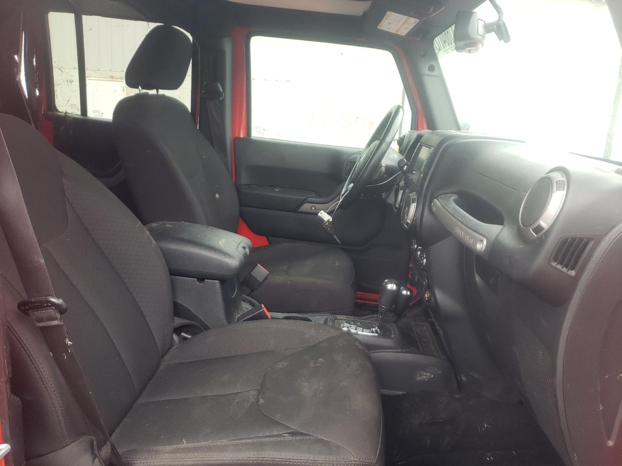 Photo 5 from auction – 2017 JEEP WRANGLER U with VIN 1C4BJWDG5HL581120