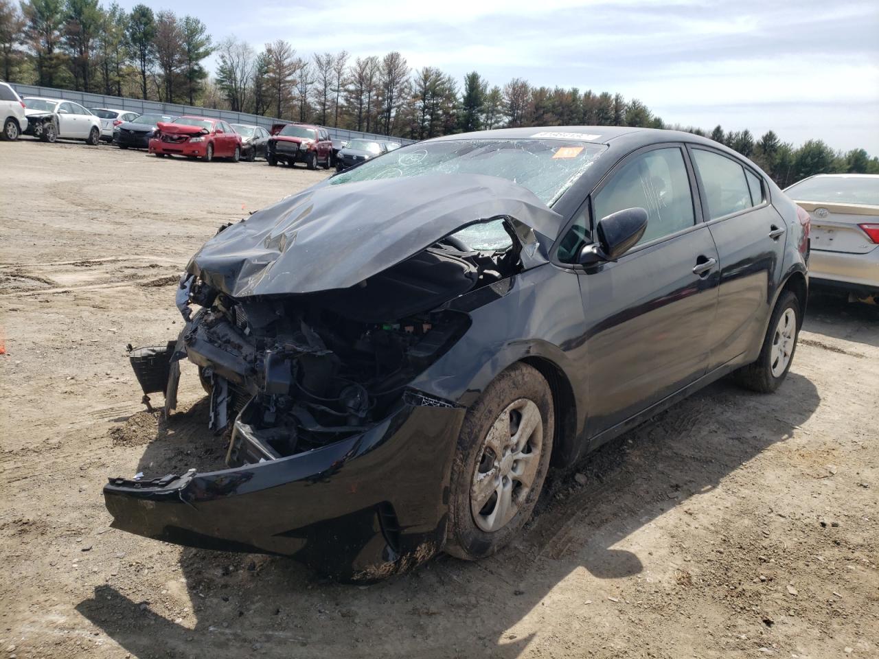 Photo 2 from auction – 2017 KIA FORTE LX with VIN 3KPFK4A72HE089399