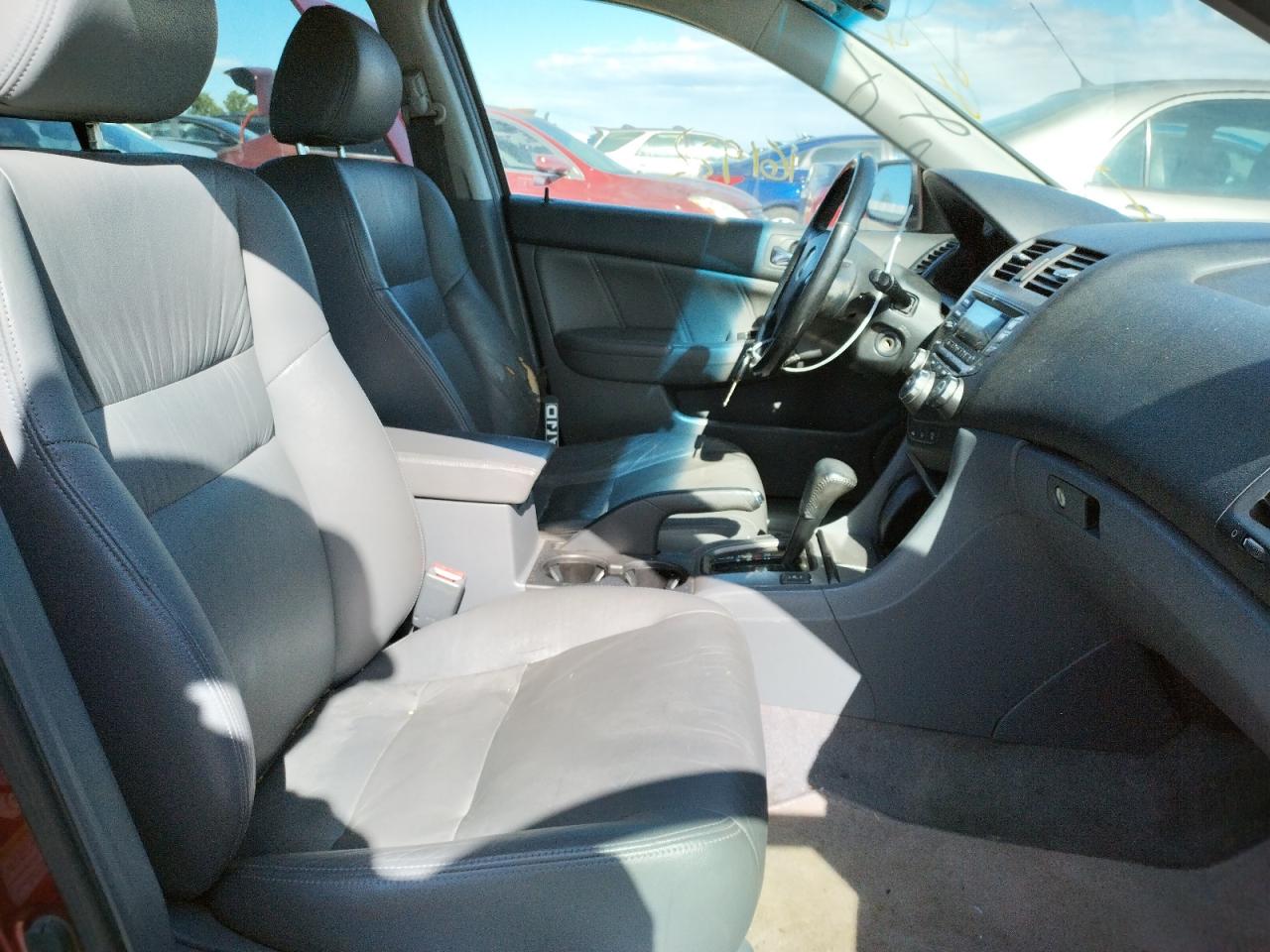 Photo 5 from auction – 2003 HONDA ACCORD EX with VIN JHMCM56663C080514