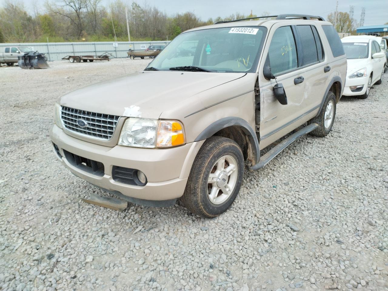 Photo 2 from auction – 2004 FORD EXPLORER X with VIN 1FMZU72K24UA32915