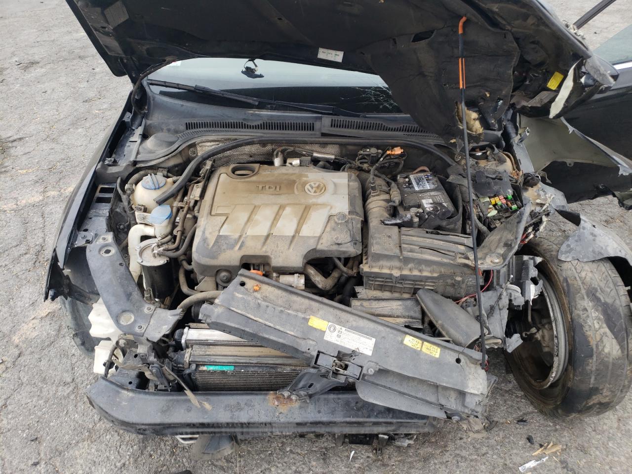 Photo 7 from auction – 2012 VOLKSWAGEN JETTA TDI with VIN 3VWLL7AJ6CM317560
