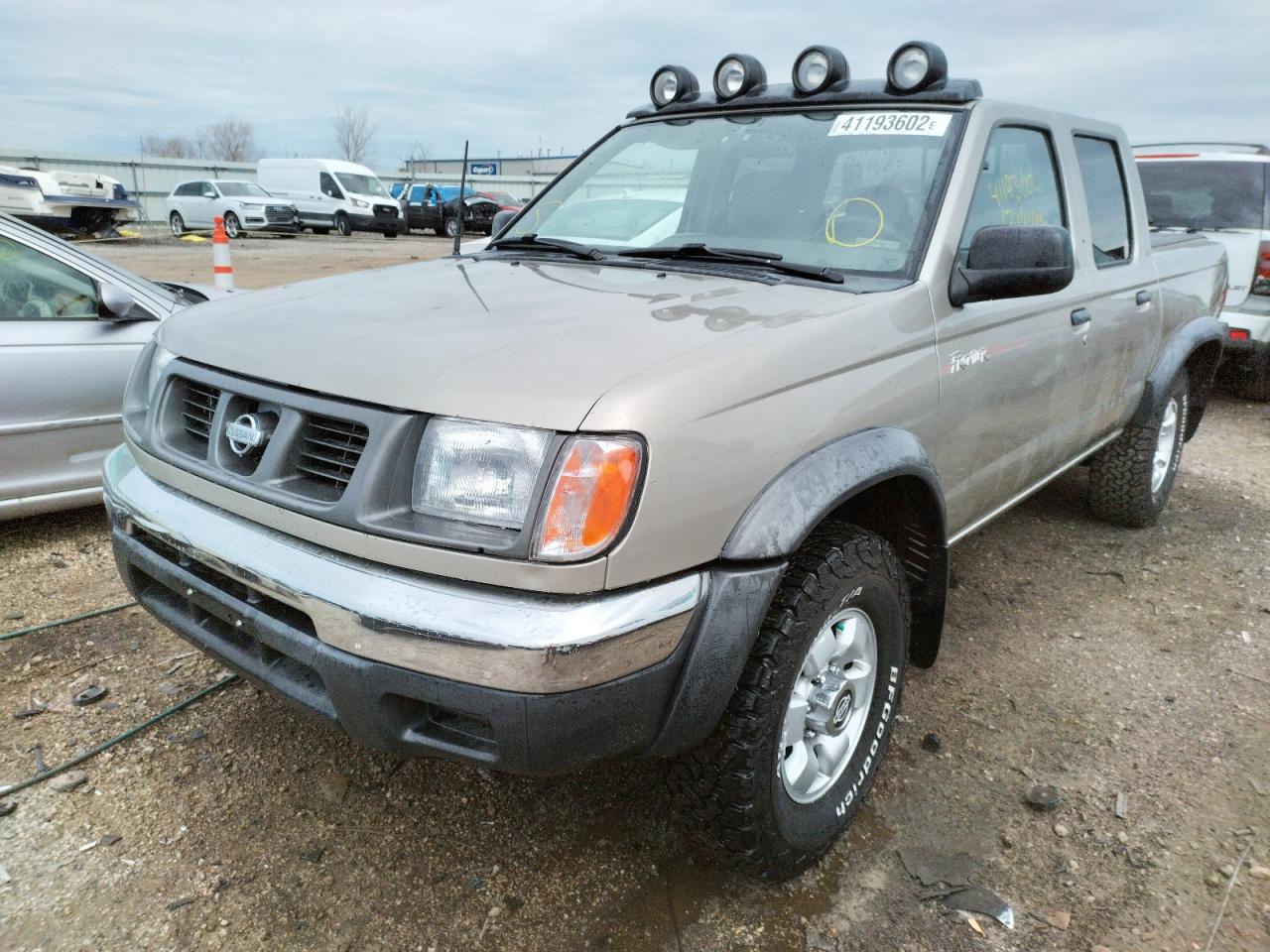 Photo 2 from auction – 2000 NISSAN FRONTIER C with VIN 1N6ED27T7YC352733
