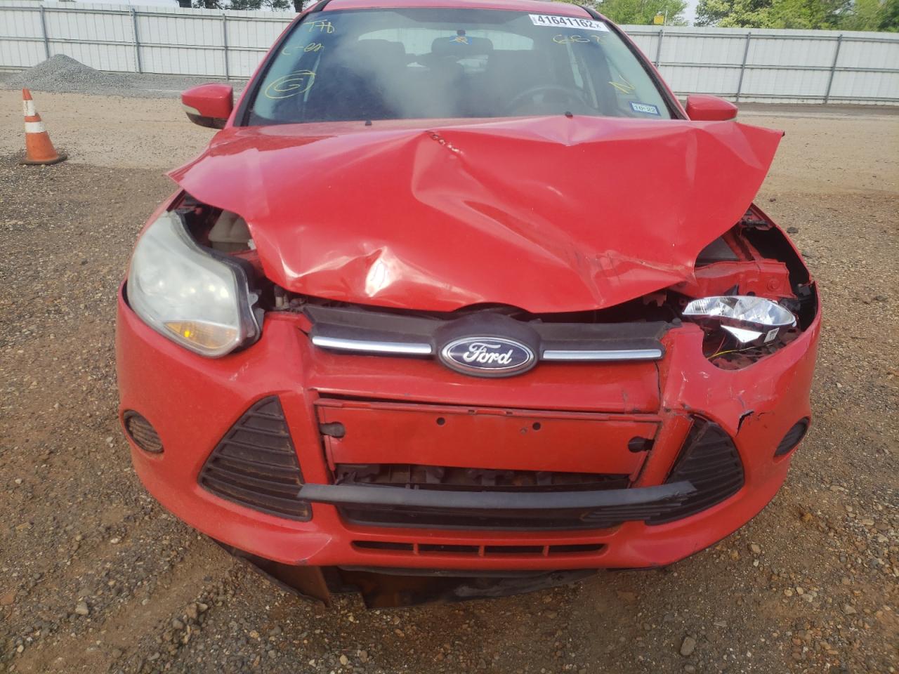 Photo 9 from auction – 2014 FORD FOCUS SE with VIN 1FADP3F2XEL186682