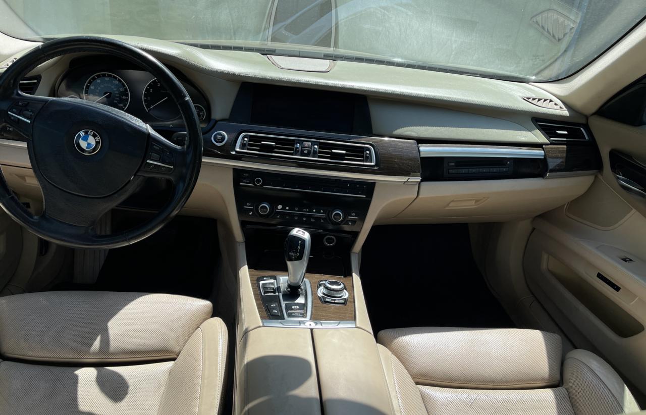 Photo 9 from auction – 2009 BMW 750 LI with VIN WBAKB835X9CY60375