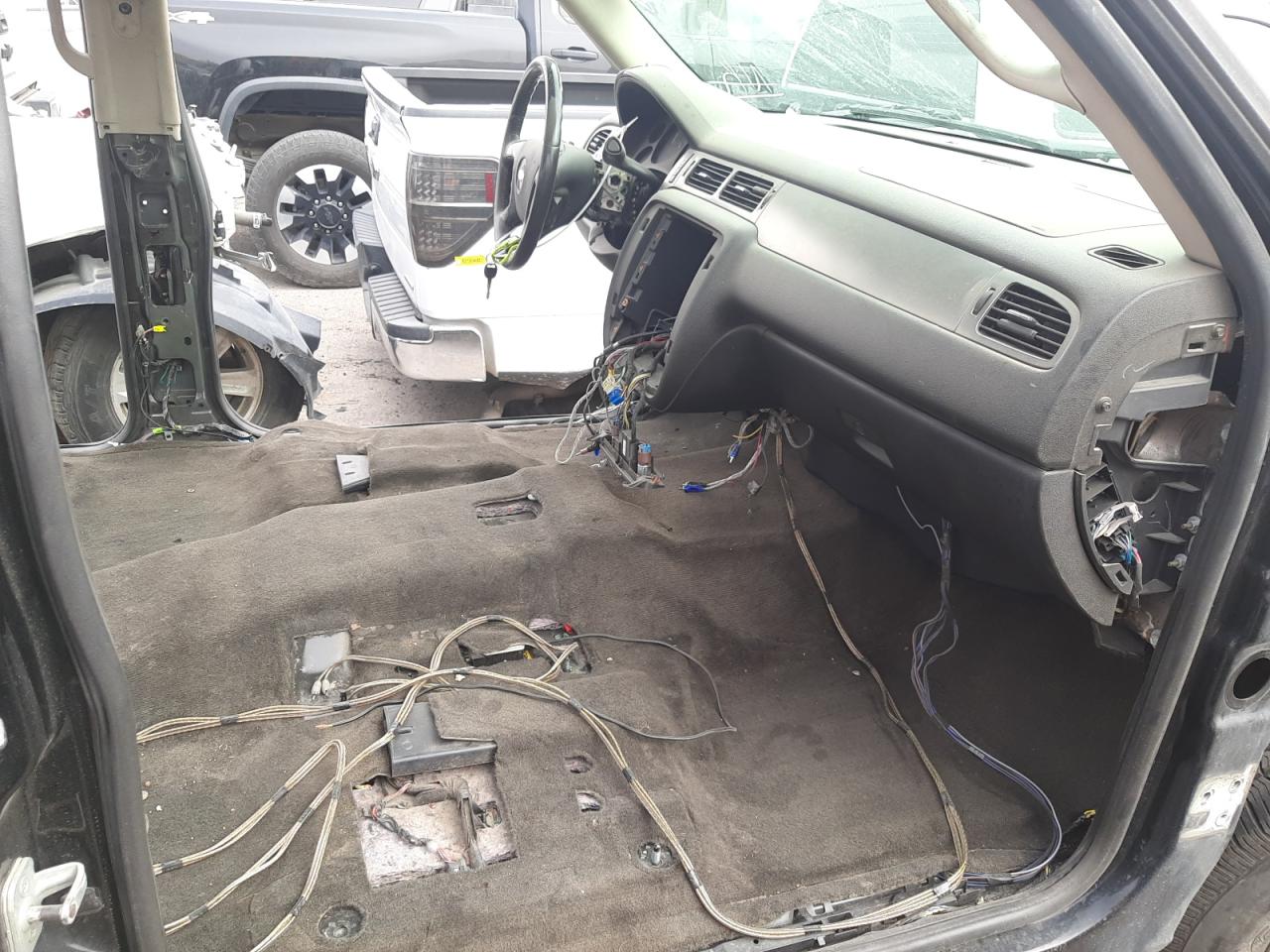 Photo 5 from auction – 2007 CHEVROLET AVALANCHE with VIN 3GNEC12J07G218848