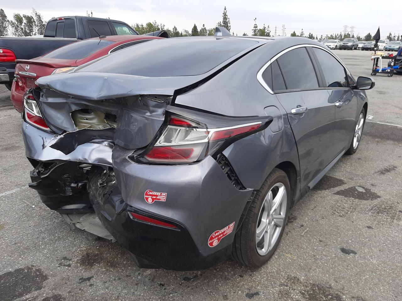 Photo 4 from auction – 2018 CHEVROLET VOLT LT with VIN 1G1RC6S58JU129634