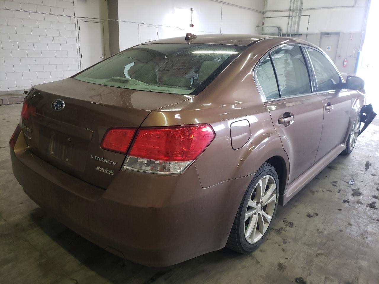 Photo 4 from auction – 2013 SUBARU LEGACY 2.5 with VIN 4S3BMBK63D3032228