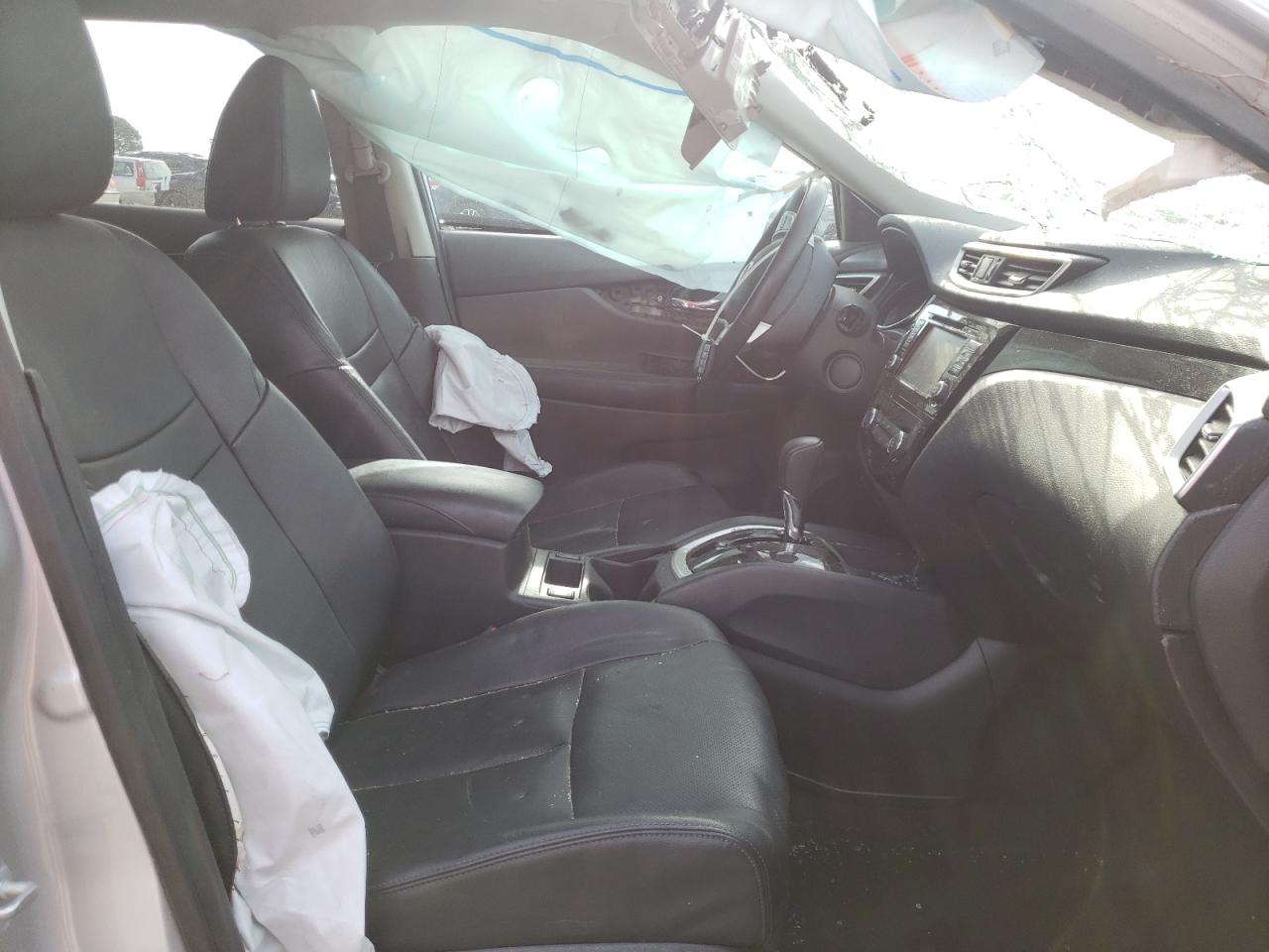 Photo 5 from auction – 2016 NISSAN ROGUE S with VIN 5N1AT2MT2GC897239