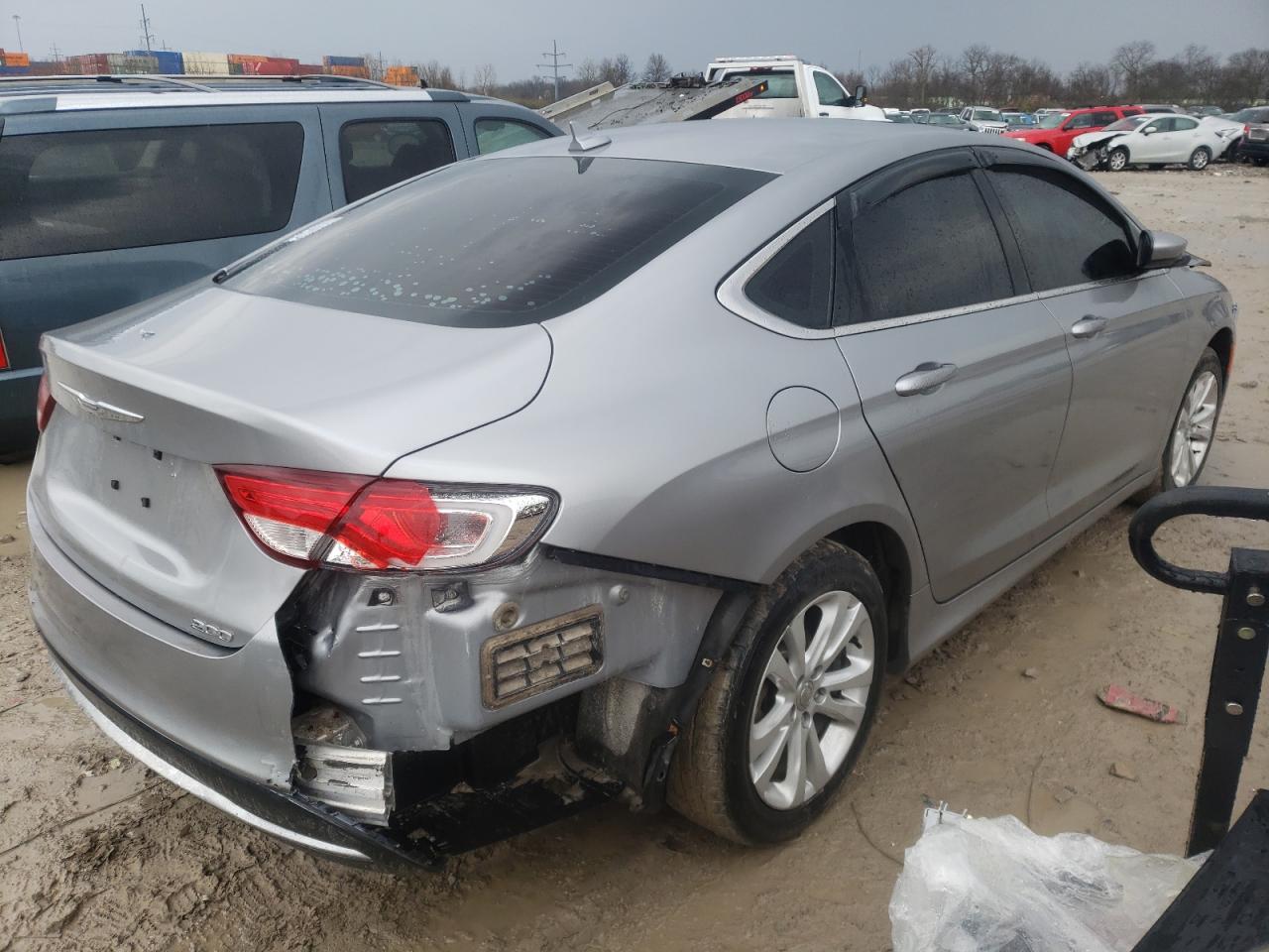 Photo 4 from auction – 2016 CHRYSLER 200 LIMITE with VIN 1C3CCCAB1GN170259