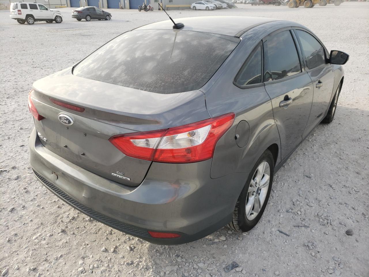 Photo 4 from auction – 2014 FORD FOCUS SE with VIN 1FADP3F2XEL278732