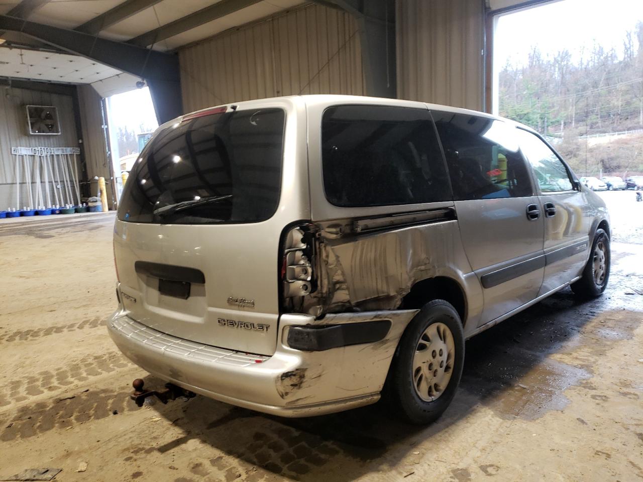 Photo 4 from auction – 2004 CHEVROLET VENTURE with VIN 1GNDX03E94D267860