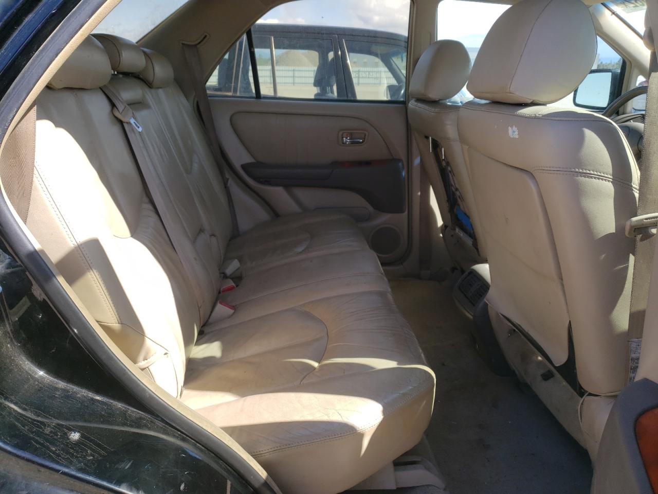 Photo 6 from auction – 2001 LEXUS RX 300 with VIN JTJHF10U010177608