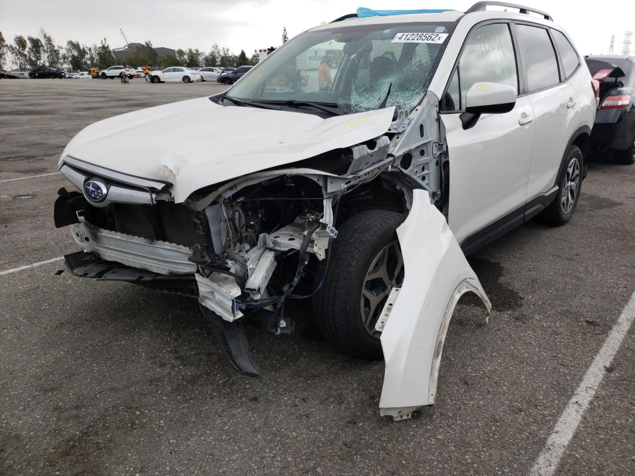 Photo 2 from auction – 2019 SUBARU FORESTER P with VIN JF2SKAEC9KH444382