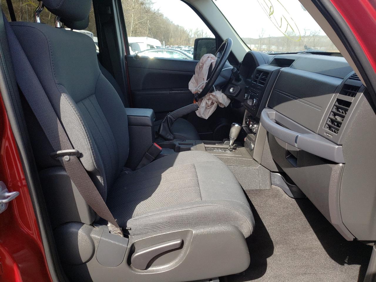 Photo 5 from auction – 2011 JEEP LIBERTY SP with VIN 1J4PN2GK6BW549750