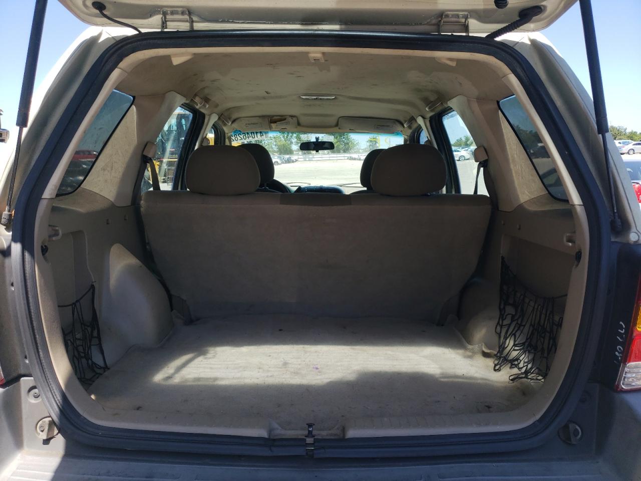 Photo 9 from auction – 2003 FORD ESCAPE XLS with VIN 1FMYU02123KA25905