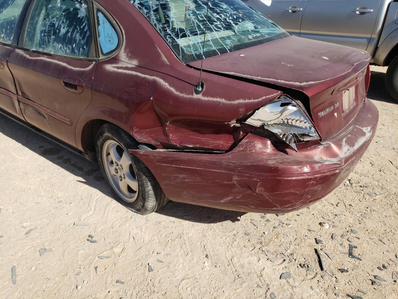 Photo 9 from auction – 2005 FORD TAURUS SE with VIN 1FAFP53UX5A254145