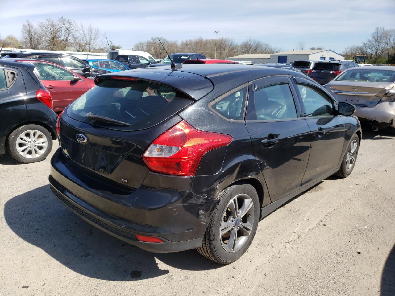 Photo 9 from auction – 2014 FORD FOCUS SE with VIN 1FADP3K24EL251225