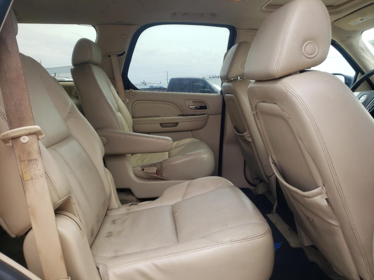 Photo 6 from auction – 2007 CADILLAC ESCALADE L with VIN 1GYFK63887R263149