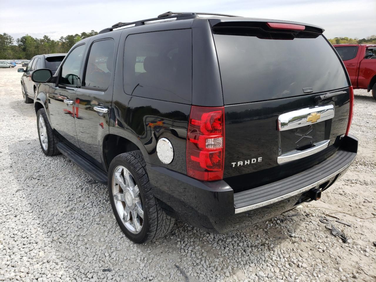 Photo 3 from auction – 2010 CHEVROLET TAHOE with VIN 1GNUCCE01AR103757