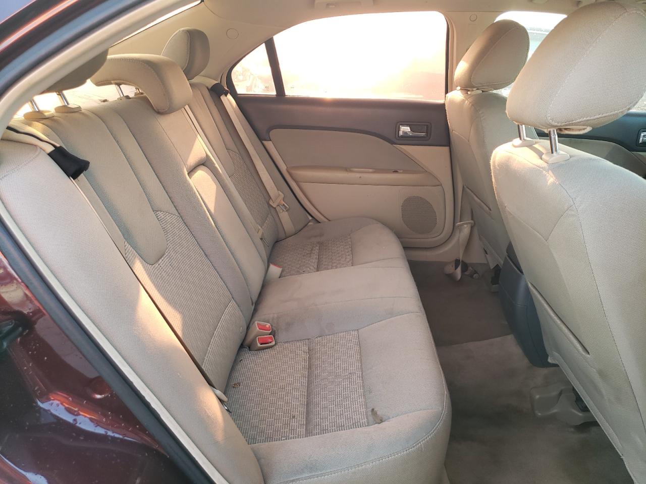 Photo 6 from auction – 2011 FORD FUSION SE with VIN 3FAHP0HA0BR139890