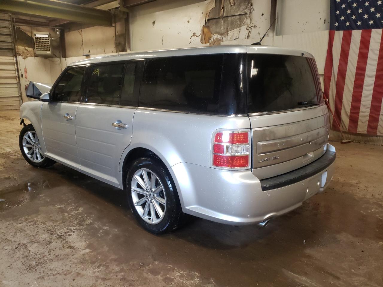 Photo 3 from auction – 2015 FORD FLEX LIMIT with VIN 2FMHK6D83FBA04014