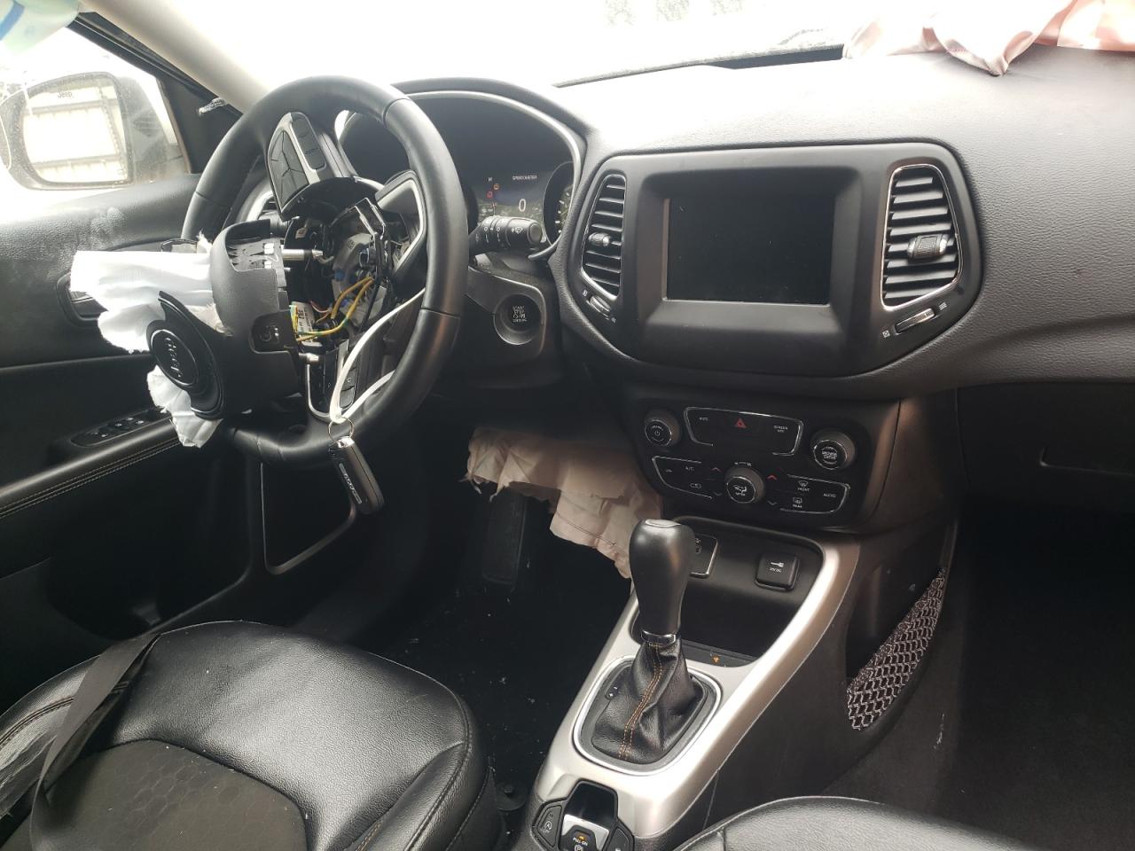 Photo 9 from auction – 2018 JEEP COMPASS LA with VIN 3C4NJCBB6JT439002