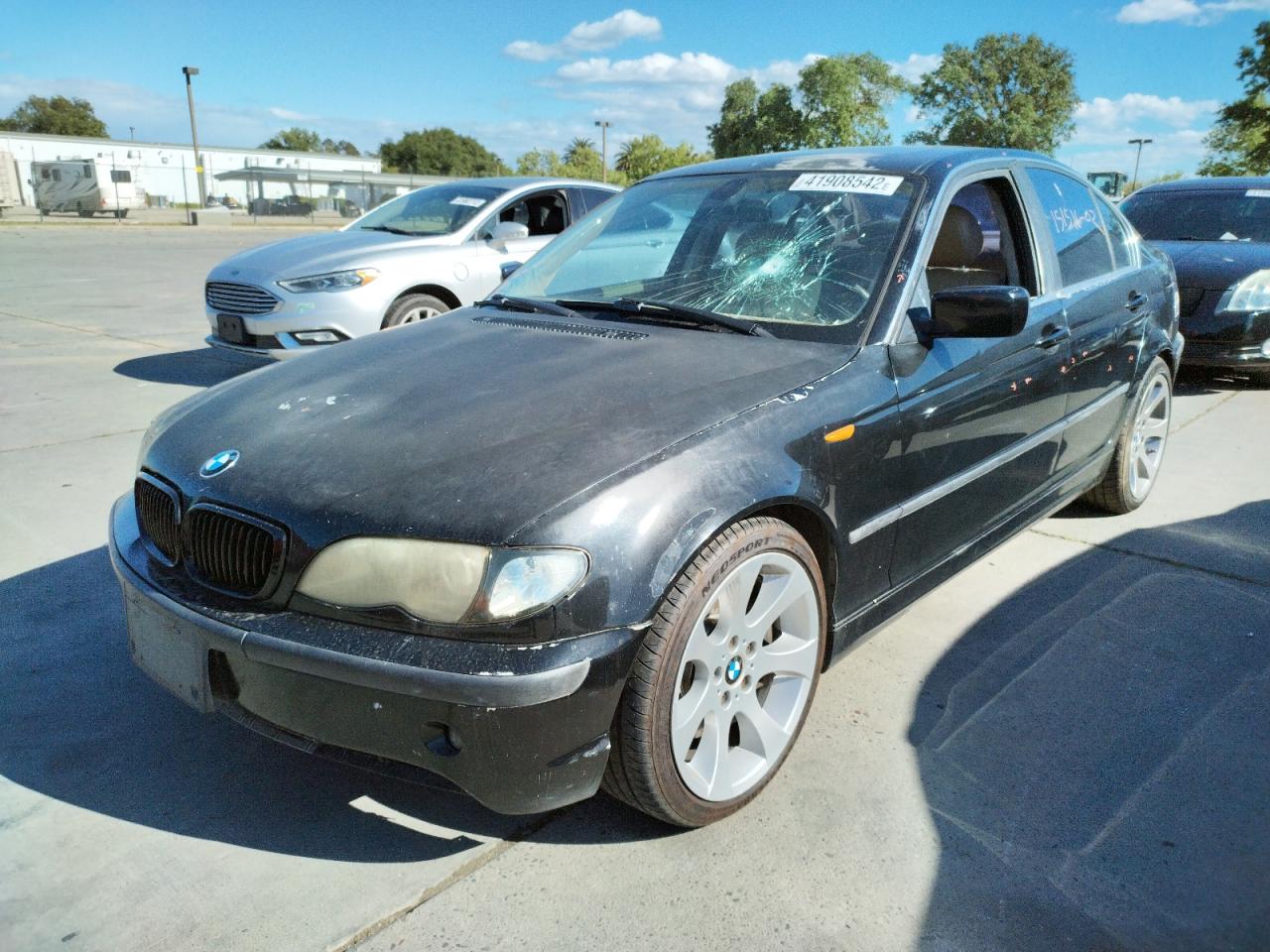 Photo 2 from auction – 2002 BMW 330 I with VIN WBAEV534X2KM18122