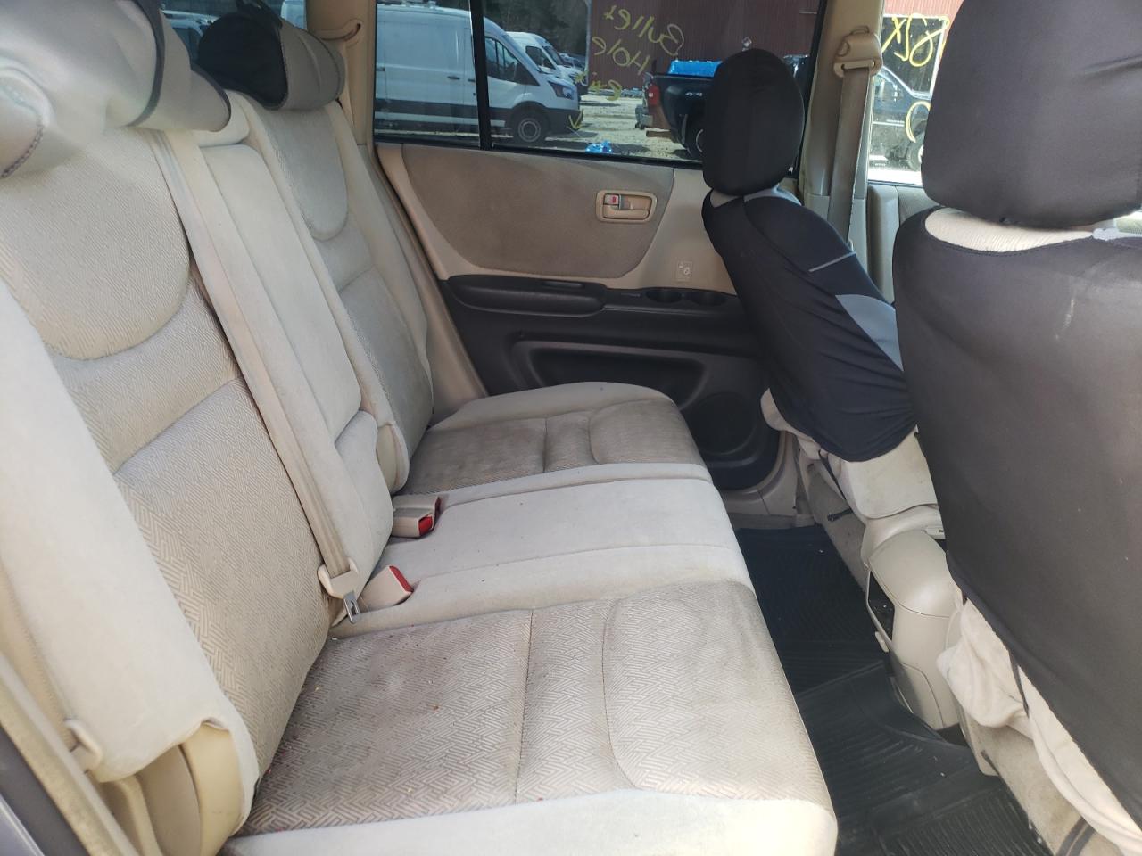 Photo 6 from auction – 2003 TOYOTA HIGHLANDER with VIN JTEGD21AX30055948